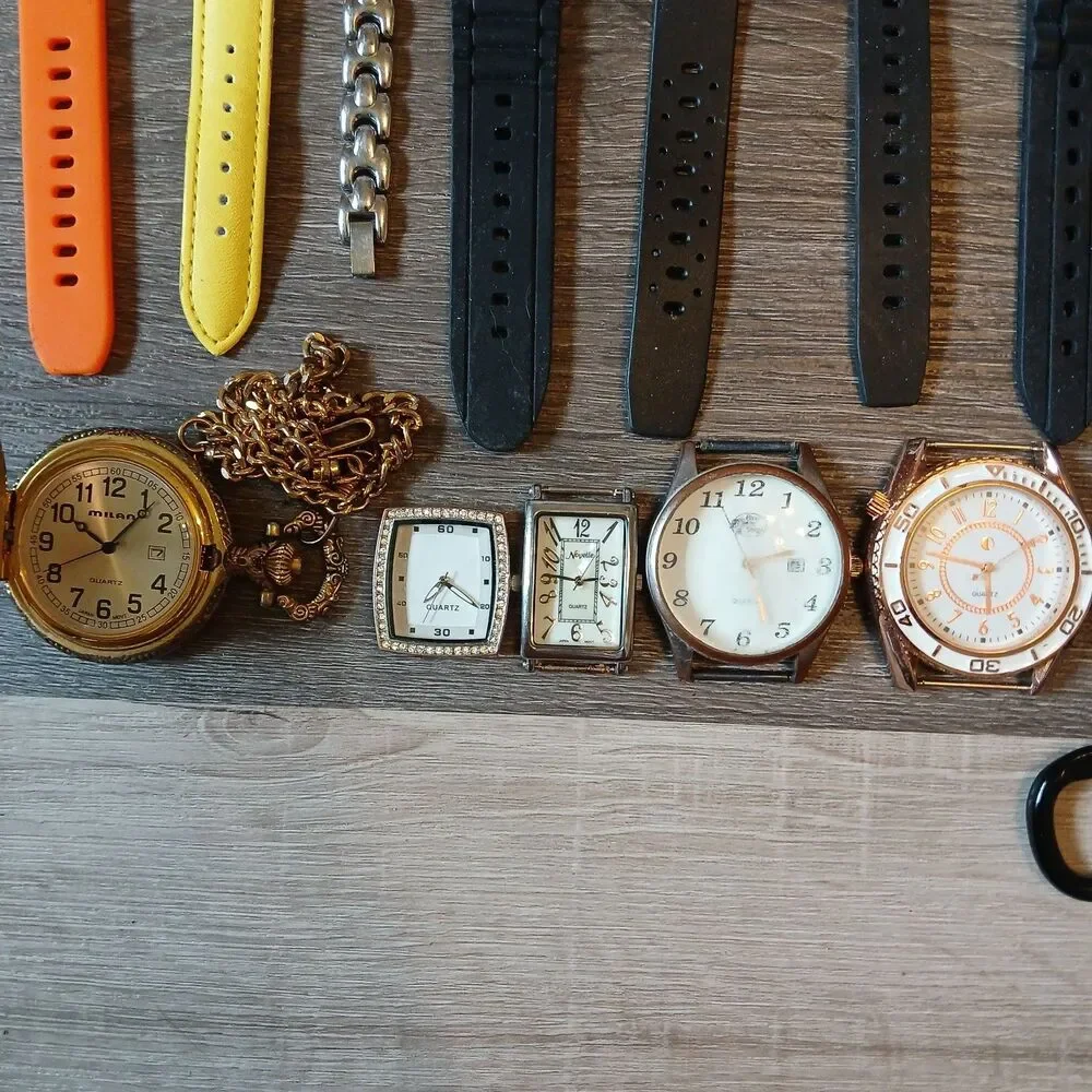 Huge Watch Lot of 25+ Mixed Brands Vintage & Modern Parts/Repair Untested-Box 1